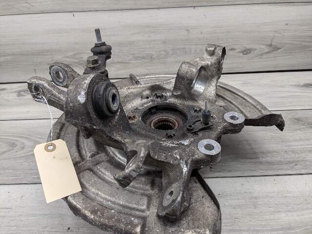 15-20 OEM BMW M2 M3 F80 M4 F82 F83 Rear Left Wheel Hub Spindle Knuckle Assembly
