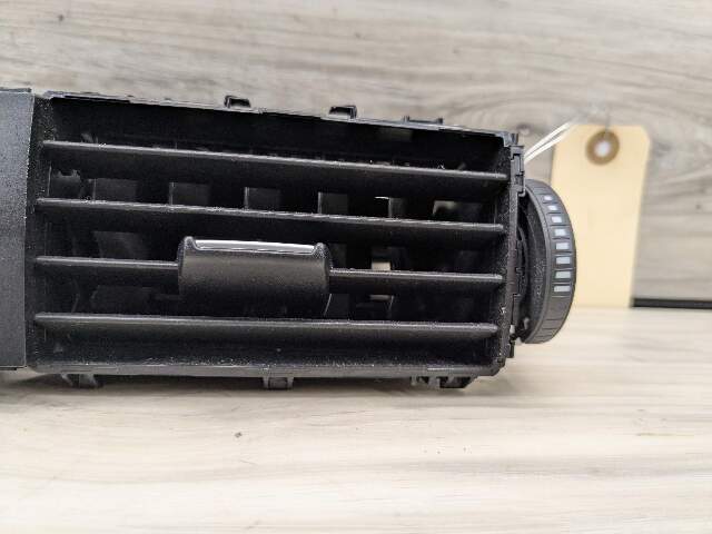 12-20 OEM BMW F30 F32 F36 F80 F82 F83 M4 Front Central Air Vent Grille Black