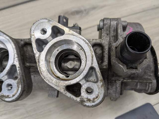 15-20 OEM BMW F80 F82 F83 M3 M4 Engine S55 Vacuum Pump w/ O HPFP