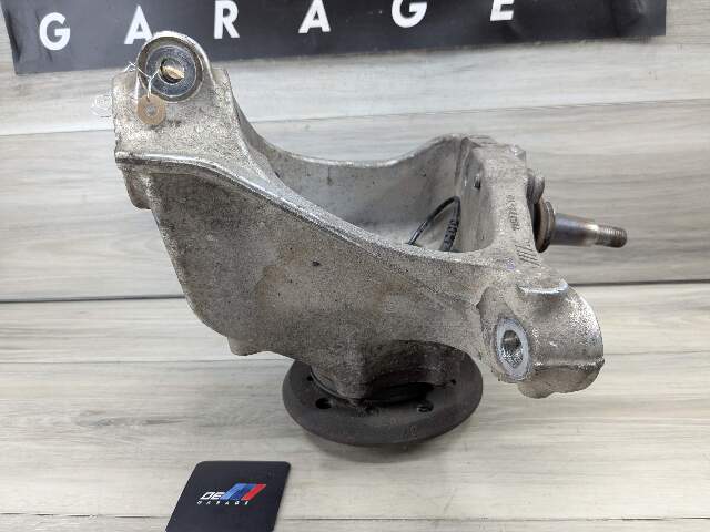 20-24 OEM BMW F97 F98 X3M X4M FRONT Right Passenger Wheel Hub Spindle Knuckle