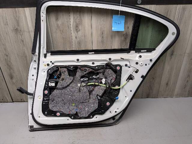 16-22 OEM BMW G11 G12 740 750 Rear Right Passenger Door Shell Panel White 300