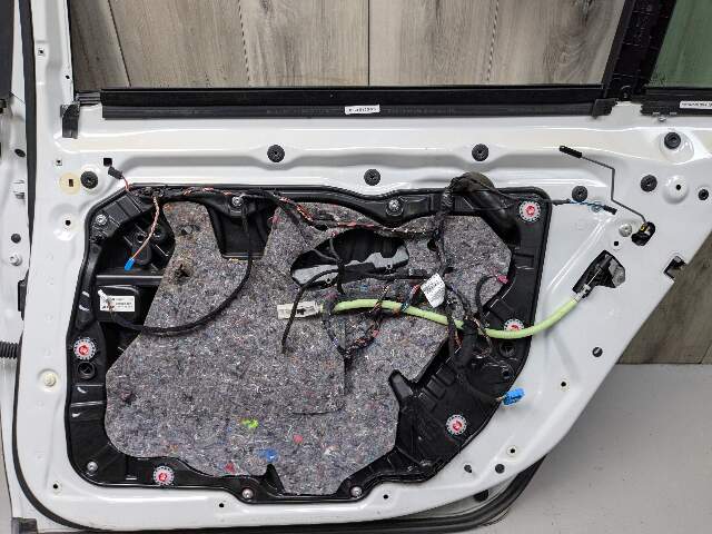 16-22 OEM BMW G11 G12 740 750 Rear Right Passenger Door Shell Panel White 300