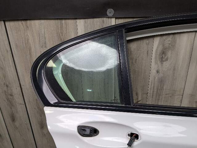 16-22 OEM BMW G11 G12 740 750 Rear Right Passenger Door Shell Panel White 300