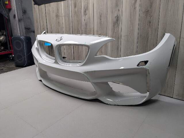 NOTE* 15-20 OEM BMW F87 M2 Front Bumper Cover Trim w/O PDC Holes White 300