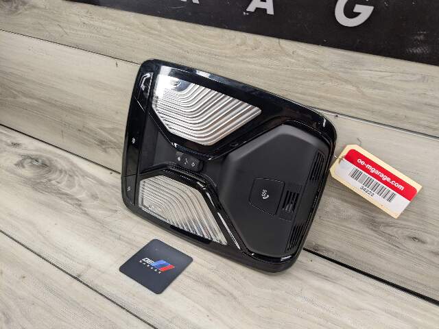 19-24 OEM BMW G20 330 M340 Front Roof Console Dome Light SOS Switch