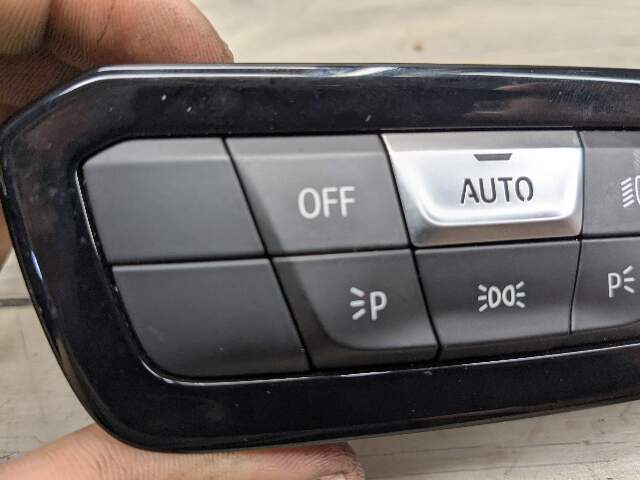 OEM BMW G20 G22 G23 G26 G42 G80 G82 G83 Headlight Control Switch Light Module
