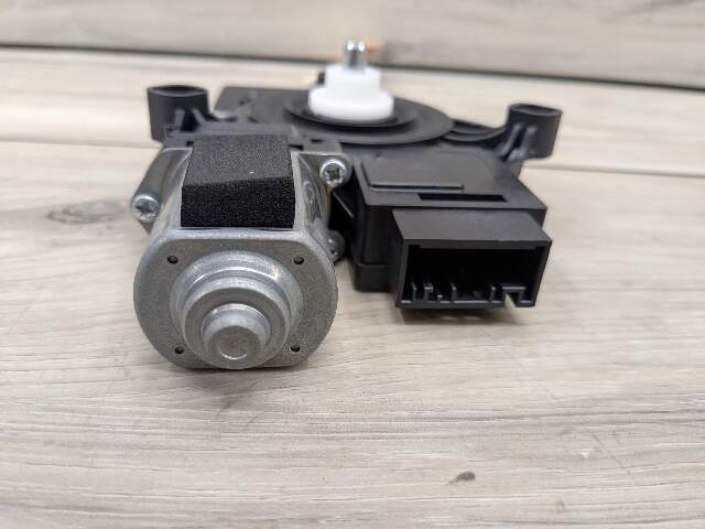 OEM BMW G20 G80 330 M340 M3 FRONT Right Passenger Door Window Regulator Motor