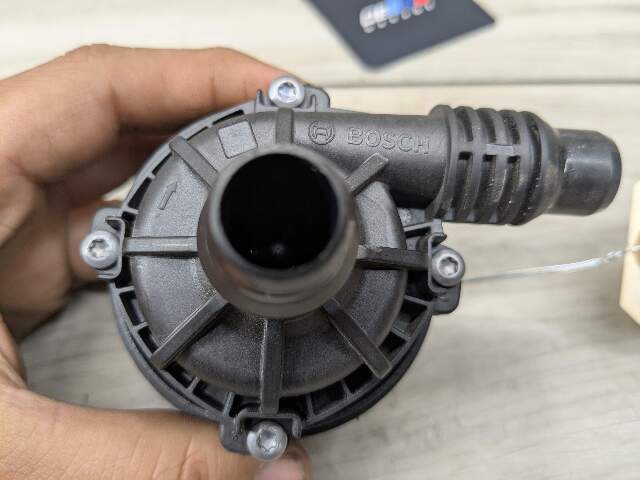 OEM BMW G01 G05 G20 G23 G30 Engine B46 B58 Auxiliary Electric Water Pump Cooling