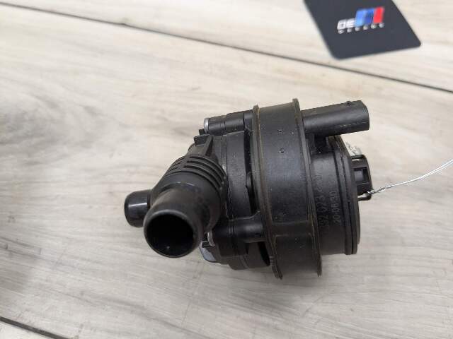 OEM BMW G01 G05 G20 G23 G30 Engine B46 B58 Auxiliary Electric Water Pump Cooling