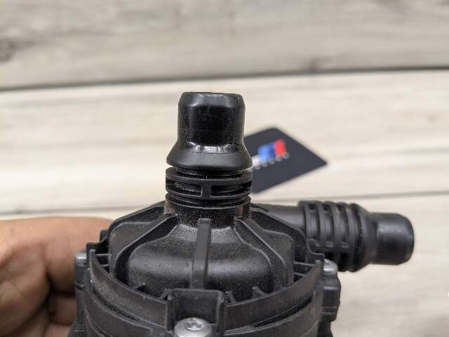 OEM BMW G01 G05 G20 G23 G30 Engine B46 B58 Auxiliary Electric Water Pump Cooling