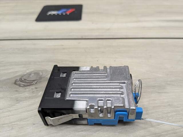 OEM BMW F44 F48 F97 G01 G05 G12 G20 G30 G80 USB Dual Type C Charger Port Socket
