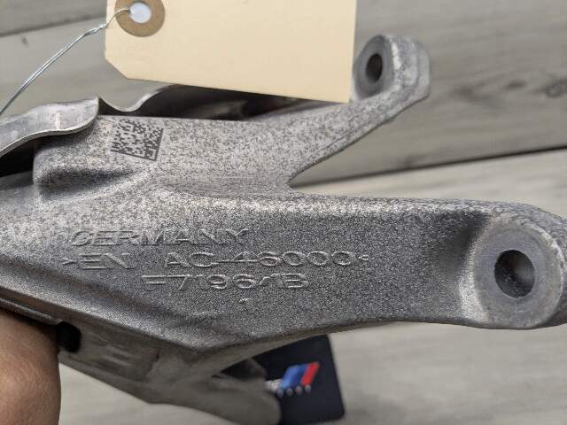 20-24 OEM BMW G20 G22 G23 M340 Right Passenger Engine Mount Support Bracket B58