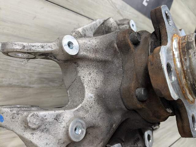 19-24 OEM BMW G20 330 M340 REAR Left Driver Side Knuckle Hub Spindle Bearing