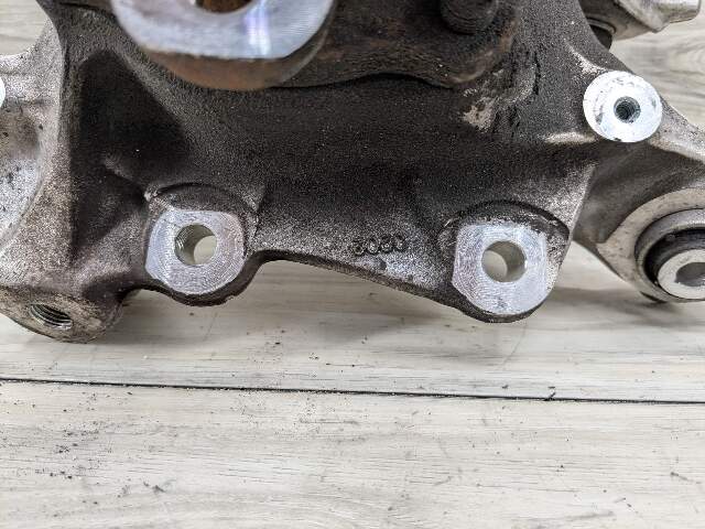19-24 OEM BMW G20 330 M340 REAR Left Driver Side Knuckle Hub Spindle Bearing