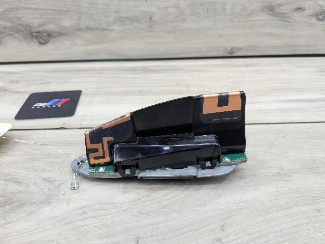 OEM BMW F97 F98 G01 G02 G05 G06 G07 G20 G30 Roof Shark Fin Radio Antenna Module