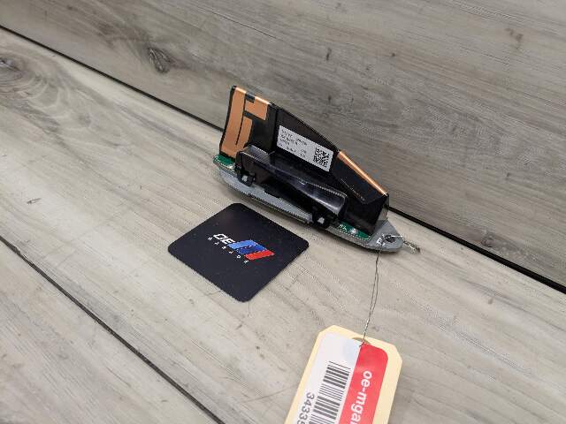 OEM BMW F97 F98 G01 G02 G05 G06 G07 G20 G30 Roof Shark Fin Radio Antenna Module