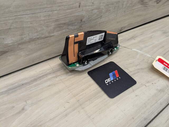 OEM BMW F97 F98 G01 G02 G05 G06 G07 G20 G30 Roof Shark Fin Radio Antenna Module