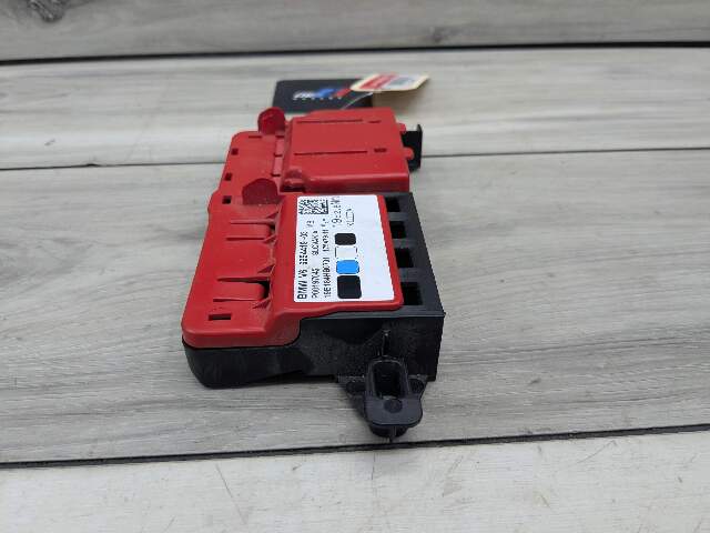 OEM BMW G20 G26 G80 330 M340 Positive Battery Junction Terminal Control Fuse Box