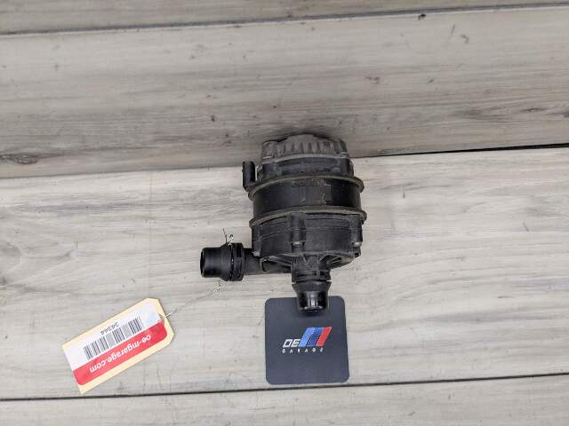 OEM BMW G01 G05 G20 G22 G23 Engine B46 B58 Auxiliary Electric Water Pump Cooling
