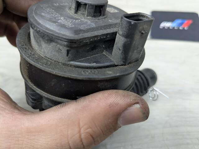 *OEM BMW G01 G05 G20 G22 G30 G42 G80 G82 G83 M3 M4 Engine Auxiliary Water Pump