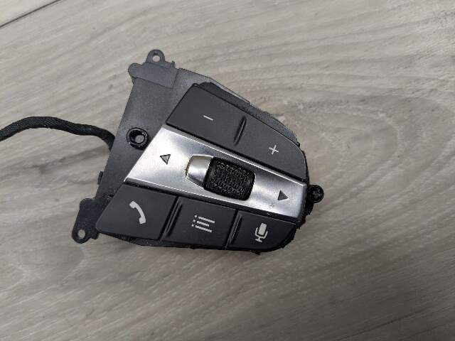 NOTE* OEM BMW G20 G22 G23 Steering Wheel Multifunction Button Control Switch