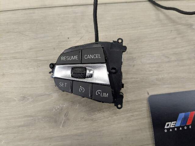 NOTE* OEM BMW G20 G22 G23 Steering Wheel Multifunction Button Control Switch