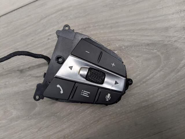NOTE* OEM BMW G20 G22 G23 Steering Wheel Multifunction Button Control Switch