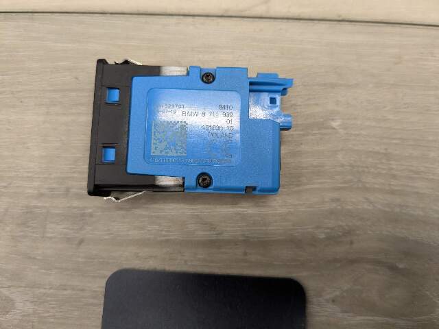 OEM BMW F44 F48 F97 G01 G05 G12 G20 G30 G80 USB Dual Type C Charger Port Socket