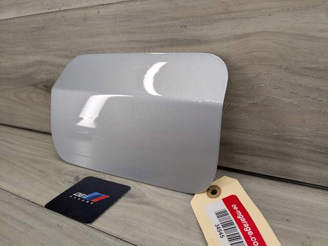 12-18 OEM BMW F30 F80 M3 Rear Fuel Gas Tank Flap Filler Lid Cover Cap Silver A83