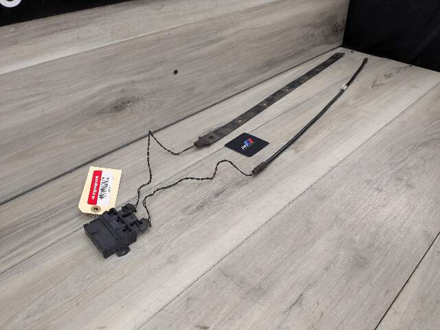 OEM BMW G30 G12 F90 M5 F48 X1 G01 X3 Control Unit Smart Opener Module w/ Sensor