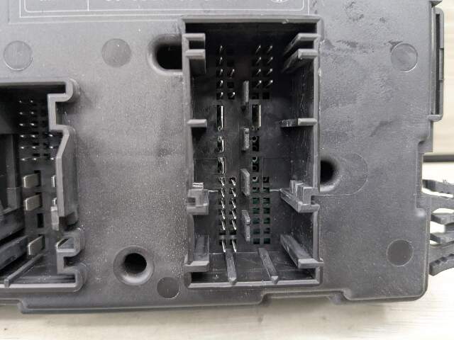 12-18 OEM BMW F30 F32 F82 REM Rear Body Control Unit Electronic Module BCM Box