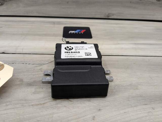 OEM BMW F90 G12 G20 G42 G80 G82 G83 M3 M5 Fuel Pump Control Module Unit