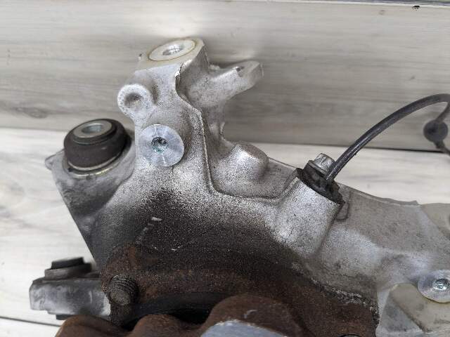 OEM BMW G42 230 M240 REAR Right Passenger Side Knuckle Wheel Hub Spindle Bearing
