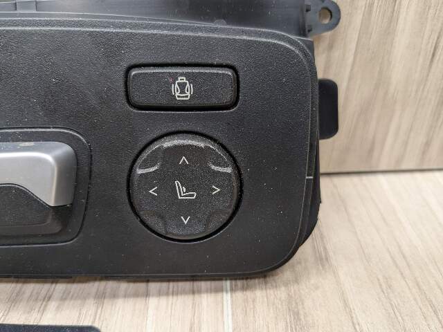 OEM BMW G01 G02 G20 M340 X3 Front Passenger Right Seat Adjustment Control Switch