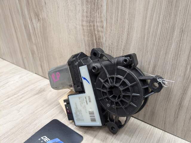 OEM BMW G20 G80 330 M340 REAR Right Passenger Side Door Window Regulator Motor