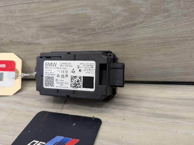 OEM BMW G20 G30 G42 330 M340 Radio Remote Receiver Tire Pressure Control Module