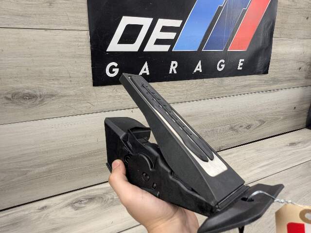 19-25 OEM BMW G01 G20 G42 G80 G82 G83 G05 Accelerator Throttle Gas Pedal