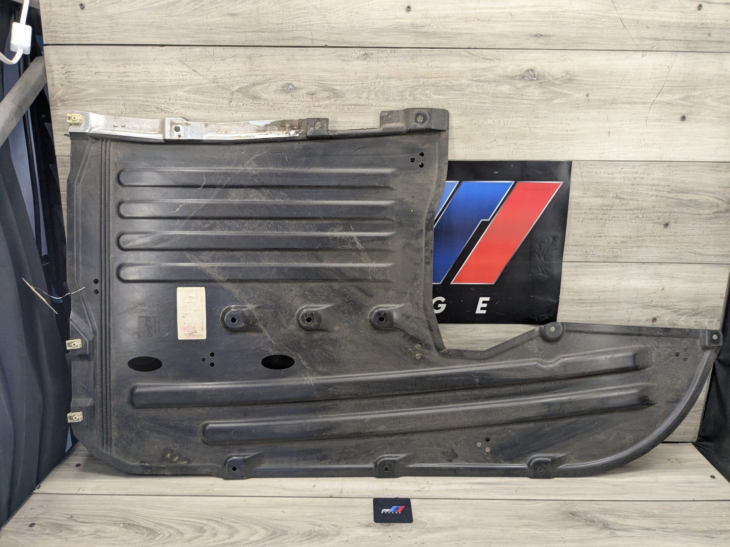 19-25 OEM BMW G20 G23 G26 G42 Center Underbody Underfloor Cover Splash Guard AWD