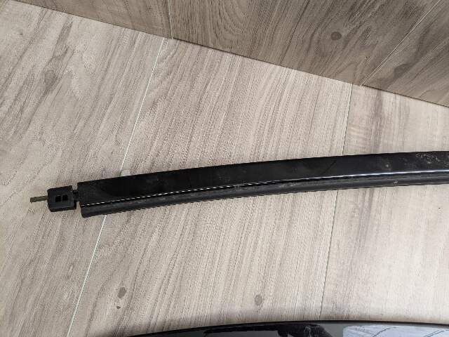 22-25 OEM BMW G42 G87 Right Passenger Side Door Belt Molding Trim SHADOW GLOSS