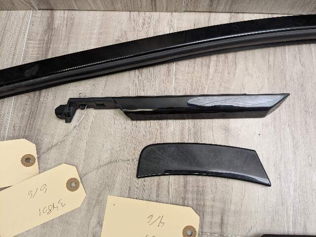 22-25 OEM BMW G42 G87 Left Driver Side Door Belt Molding Trim SHADOW GLOSS