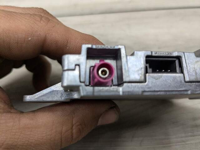 OEM BMW F22 F30 G11 G12 G30 F80 M2 M3 M4 Communication LTE Compensator Module