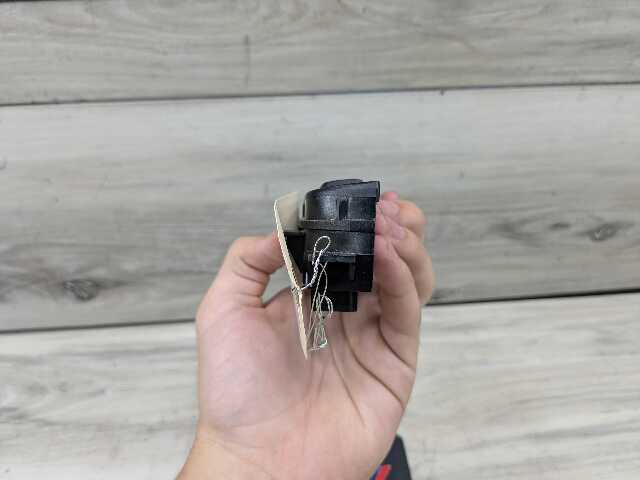 *09-15 OEM BMW F01 F02 740 750 B7 Center Console Operating Unit Traction Switch