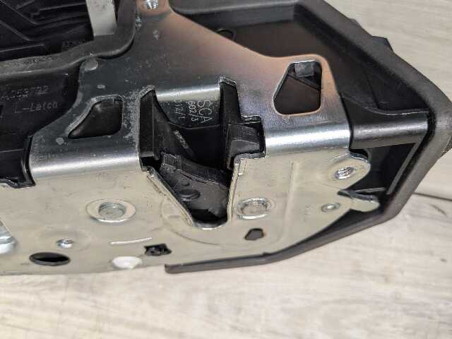 OEM BMW F01 F02 740 750 FRONT RIGHT Door Lock Latch Actuator SOFT CLOSE