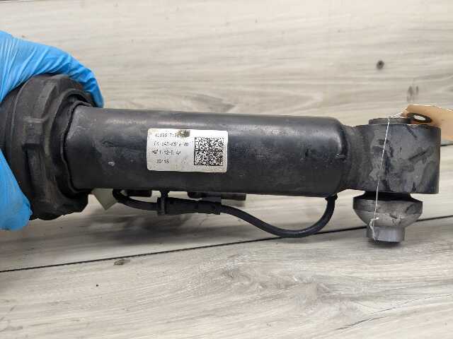 OEM BMW G12 740 750 B7 REAR Right Passenger Air Suspension Strut Shock Absorber