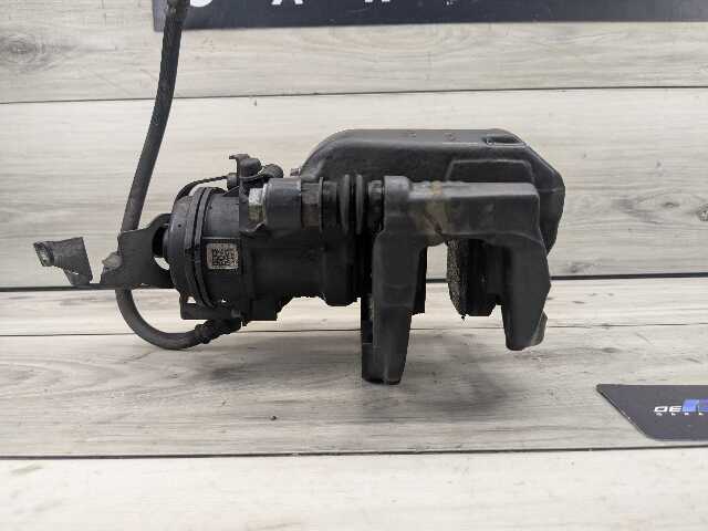 OEM BMW G12 740 750 G14 G15 G16 840 G30 540 Rear Right Passenger Brake Caliper
