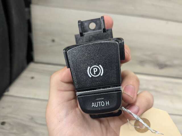 OEM BMW F90 M5 G01 G02 G30 530 540 M550 X3 Parking Brake Auto Hold Switch BLACK