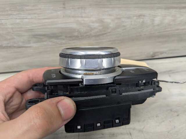 OEM BMW F90 G01 G02 G30 X3 M5 iDrive Navigation Controller Knob NBT NAV Button
