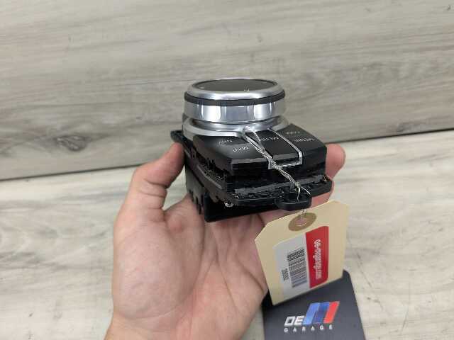 OEM BMW F90 G01 G02 G30 X3 M5 iDrive Navigation Controller Knob NBT NAV Button