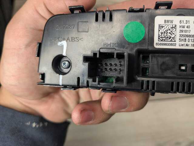 OEM BMW G01 G02 F97 F98 X3 X4 AC Rear Heater Climate Control Switch Panel