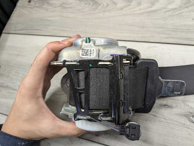 OEM BMW F97 F98 G01 G02 X3 X4 REAR Right Passenger Seat Belt Seatbelt Retractor